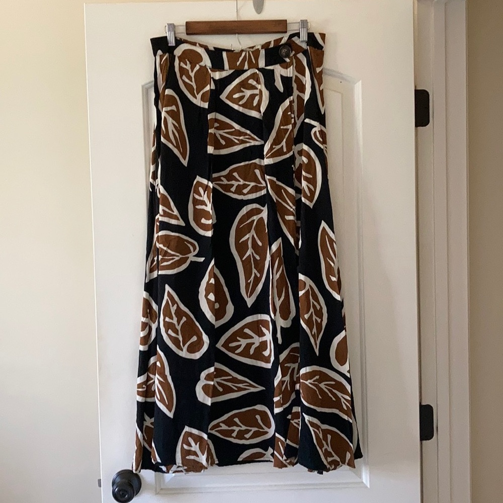 Who What Wear Wrap skirt SZ14